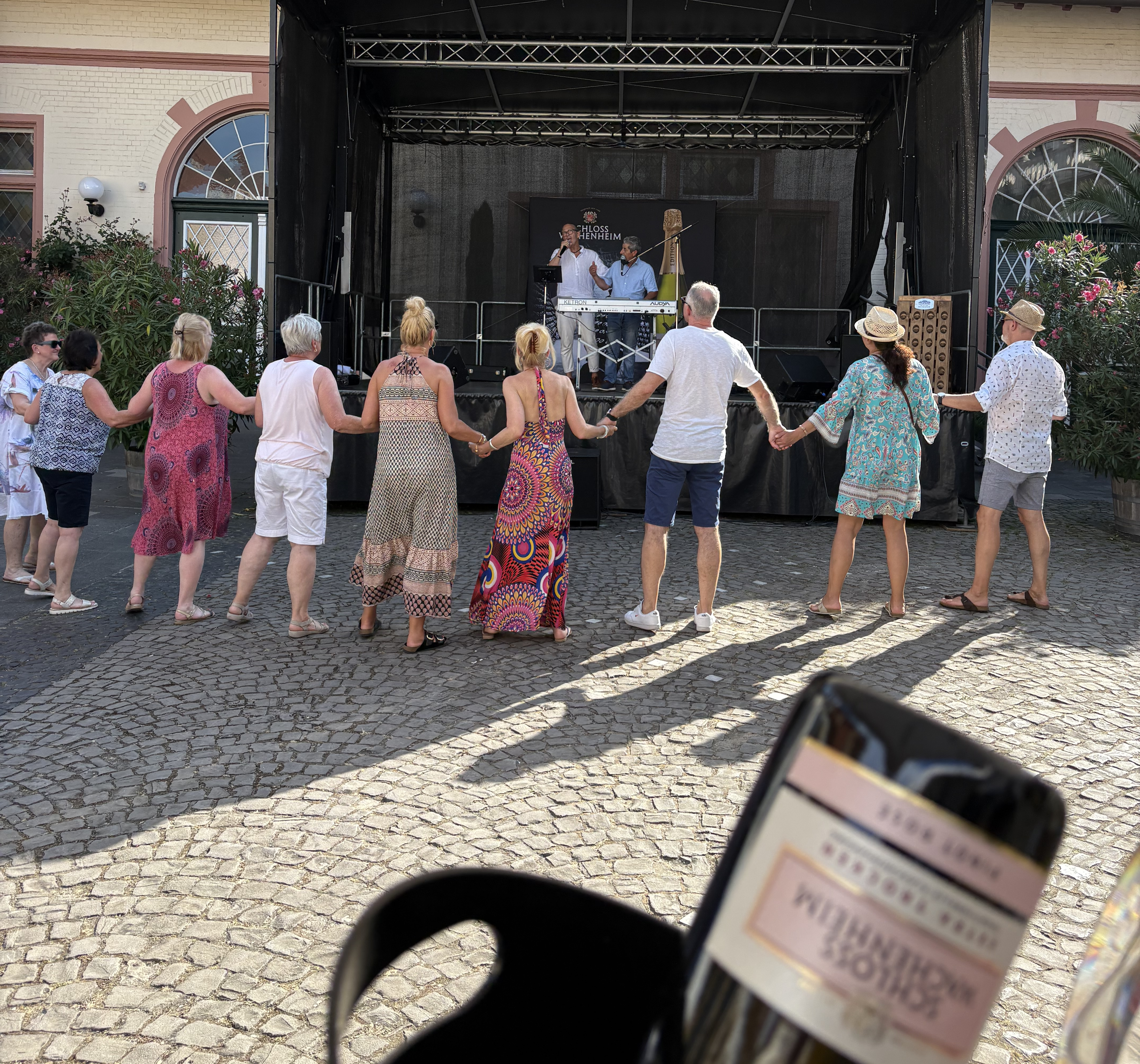Bild: LIVEMUSIK im Schlosshof mit Matteo di Maggio & Friends