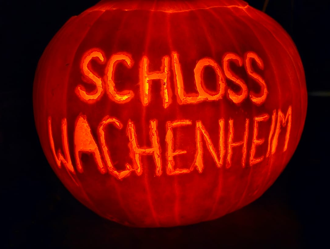 Bild: Halloween im Sektschloss